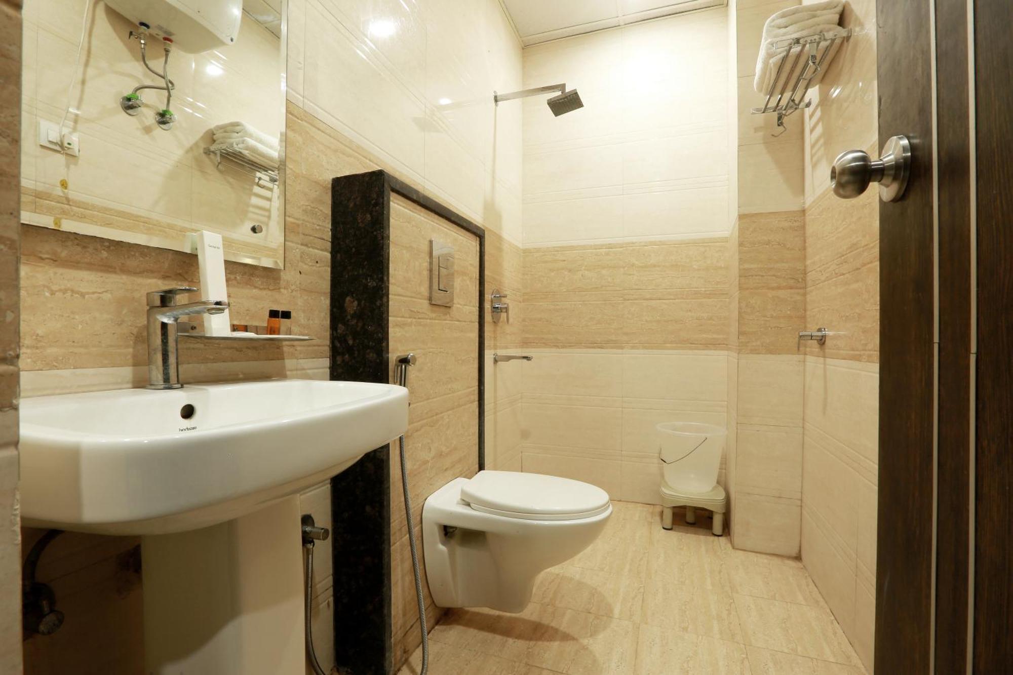 Airport Delhi Aerocity Inn Plaza New Delhi Ngoại thất bức ảnh