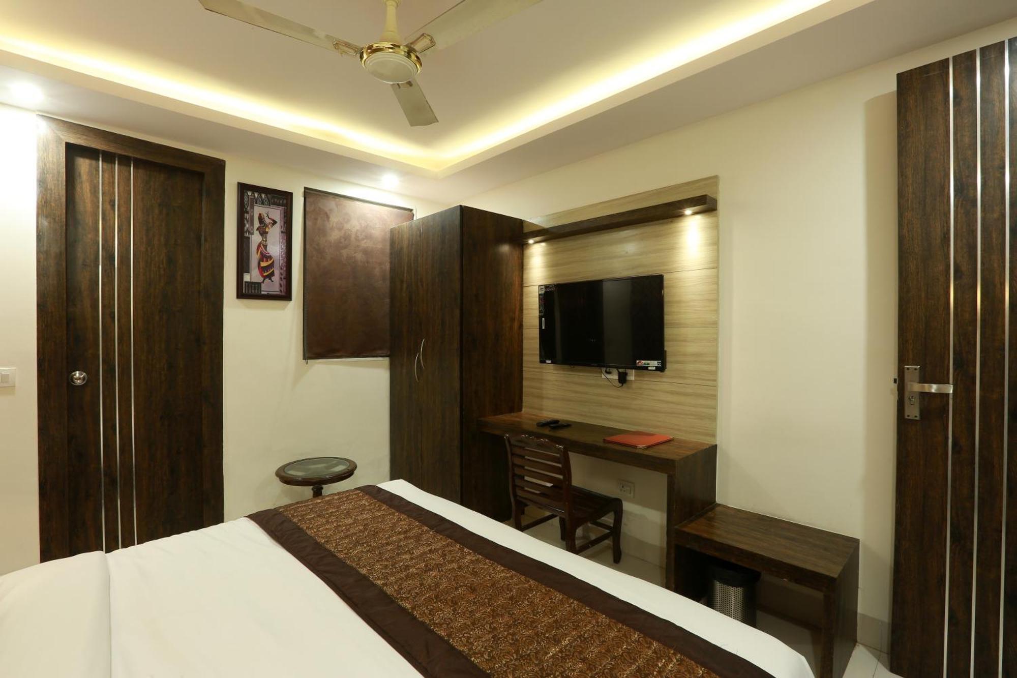 Airport Delhi Aerocity Inn Plaza New Delhi Ngoại thất bức ảnh
